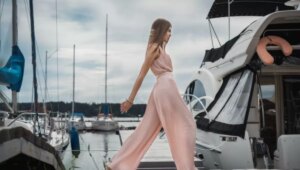 Fustele-plisate-si-fustele-pantalon-intr-o-selectie-variata.jpg